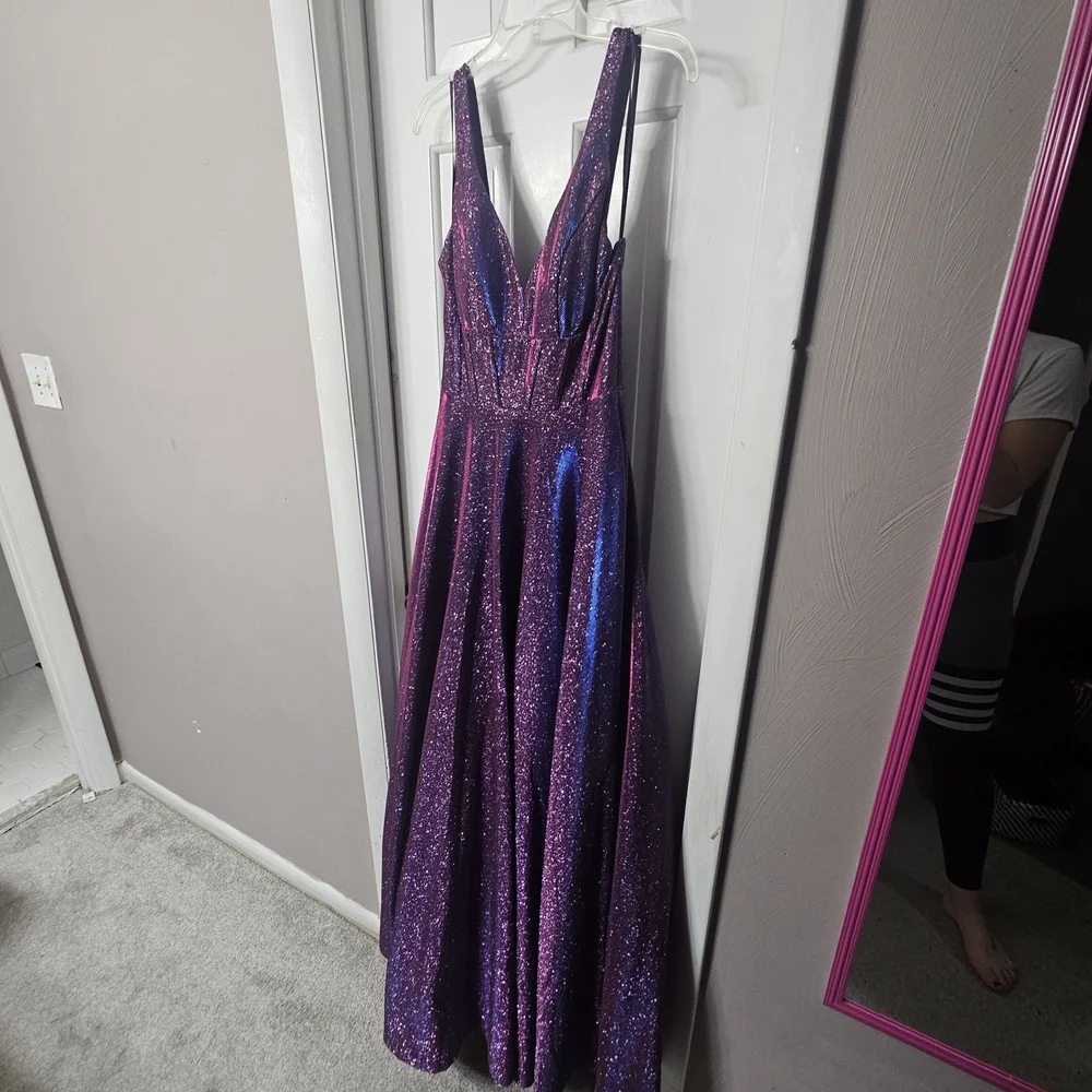 Elegant Purple Maxi Dress - Picture 6 of 6
